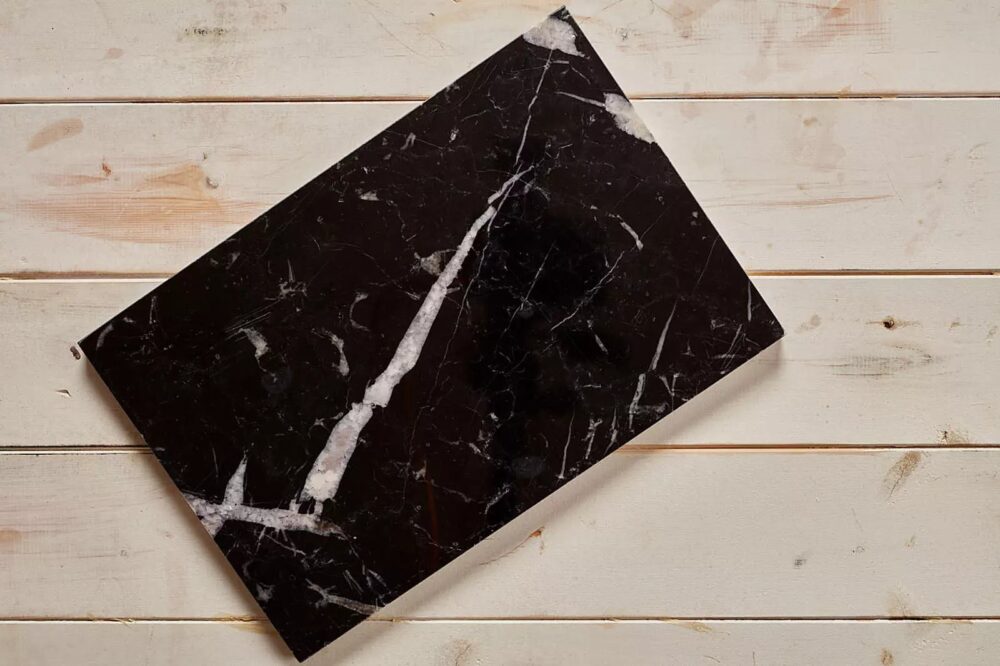 B4- 30cm x 20 cm Black marble x 1 - $15.00 daily hire