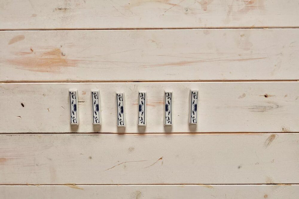 M9-Chopstick holders x 6 - $2.50 daily hire